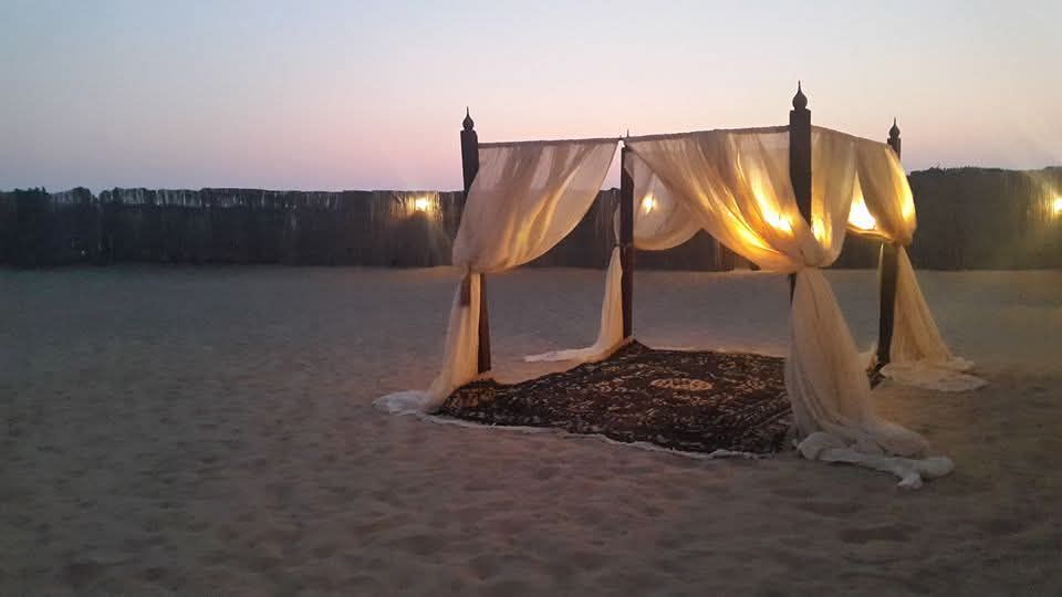 Baldacchino nel deserto cena Beduina di Dubai
